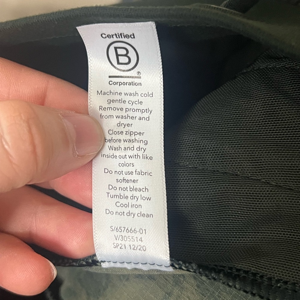 Athleta Trekkie North Printed Jogger Size 2 - Picture 10 of 10
